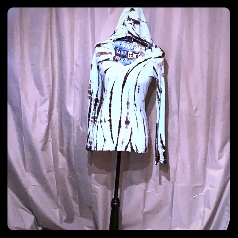 The pyramid collection long sleeve shirt hoodie
